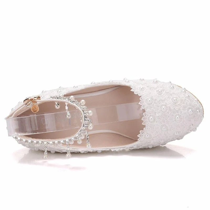 Crystal Queen White Wedges Wedding Pumps Sweet White Flower Lace Pearl Platform Pump Shoes Classic Bride Dress High Heeled Lady