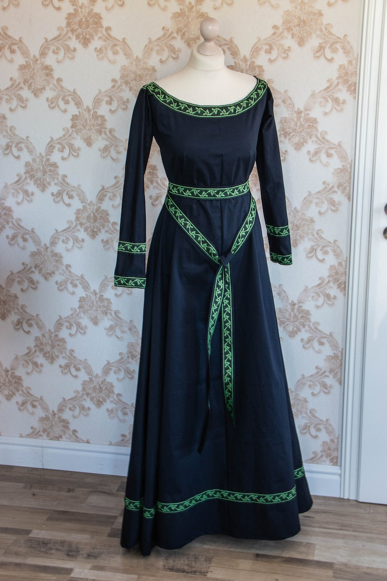 Medieval Costume Dress for Women, Witch Clothing, Historical Gown,