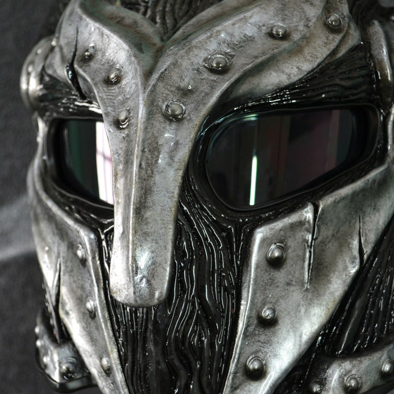 Skyrim Daedric Motorcycle Helmet. DOT & ECE Certified. Road Legal in Every Country.